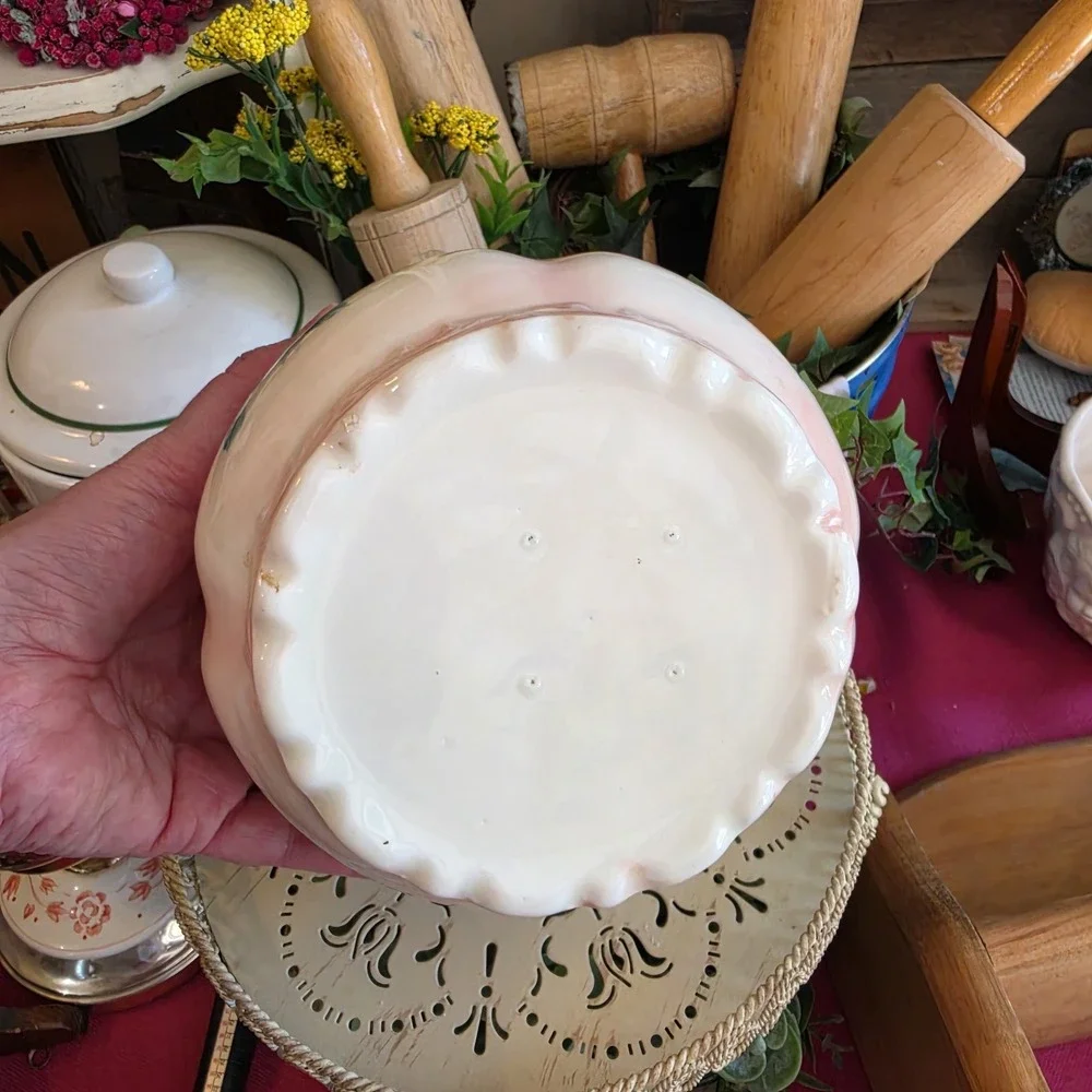Lusterware Footed Small‎ Tureen / Serving Bowl w/ Handles and Lid in Pearl White